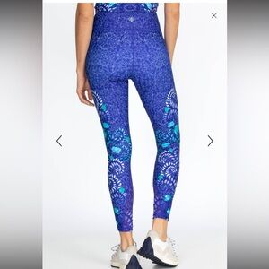 Johnny Was WILD FLOWER BEE ACTIVE MESH HIGH WAIST LEGGING